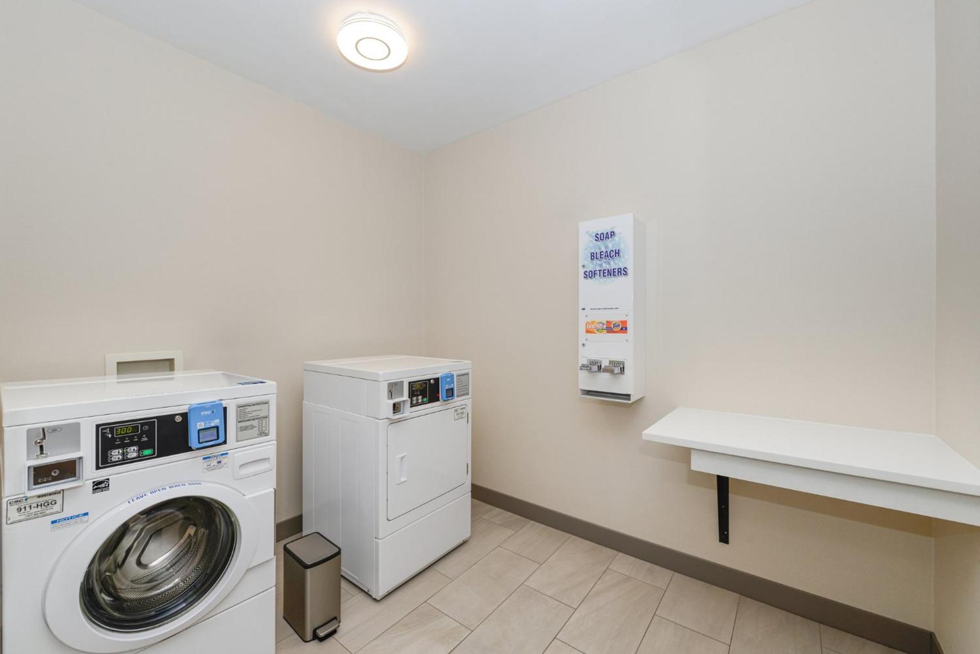 Holiday Inn Express Hotel And Suites Marysville By Ihg Екстериор снимка