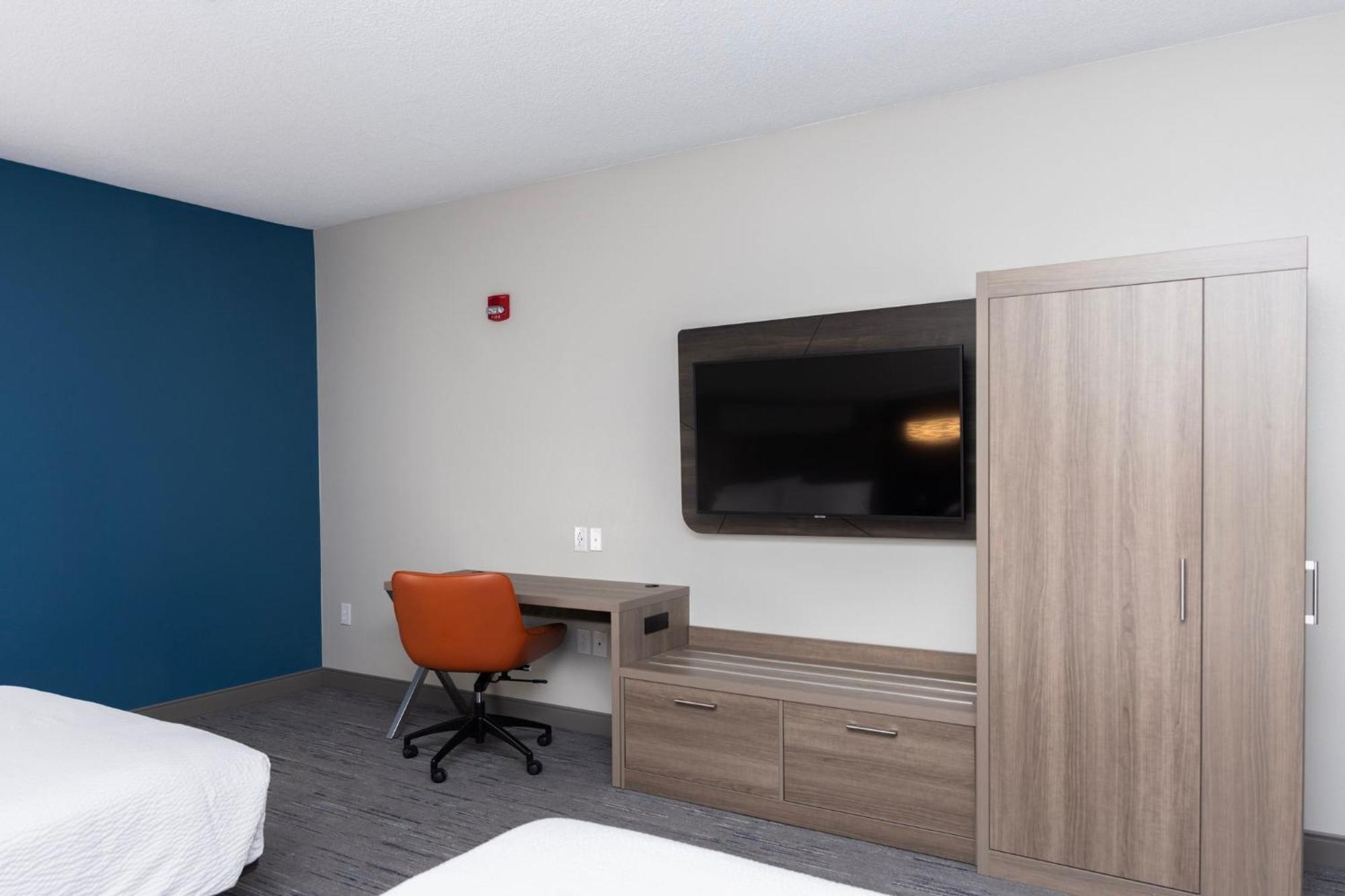 Holiday Inn Express Hotel And Suites Marysville By Ihg Екстериор снимка